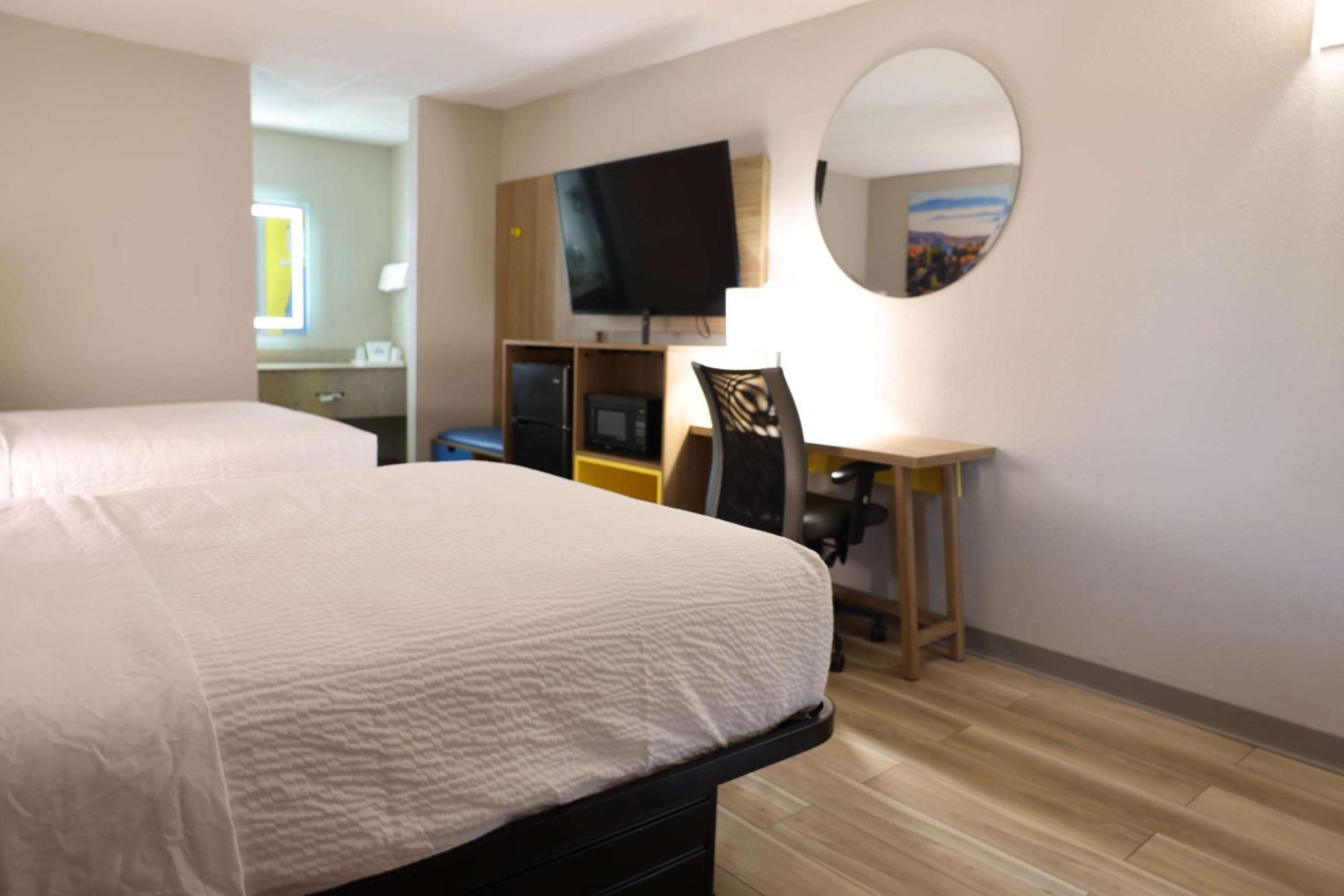 Days Inn By Wyndham Kings Dominion Doswell Eksteriør bilde